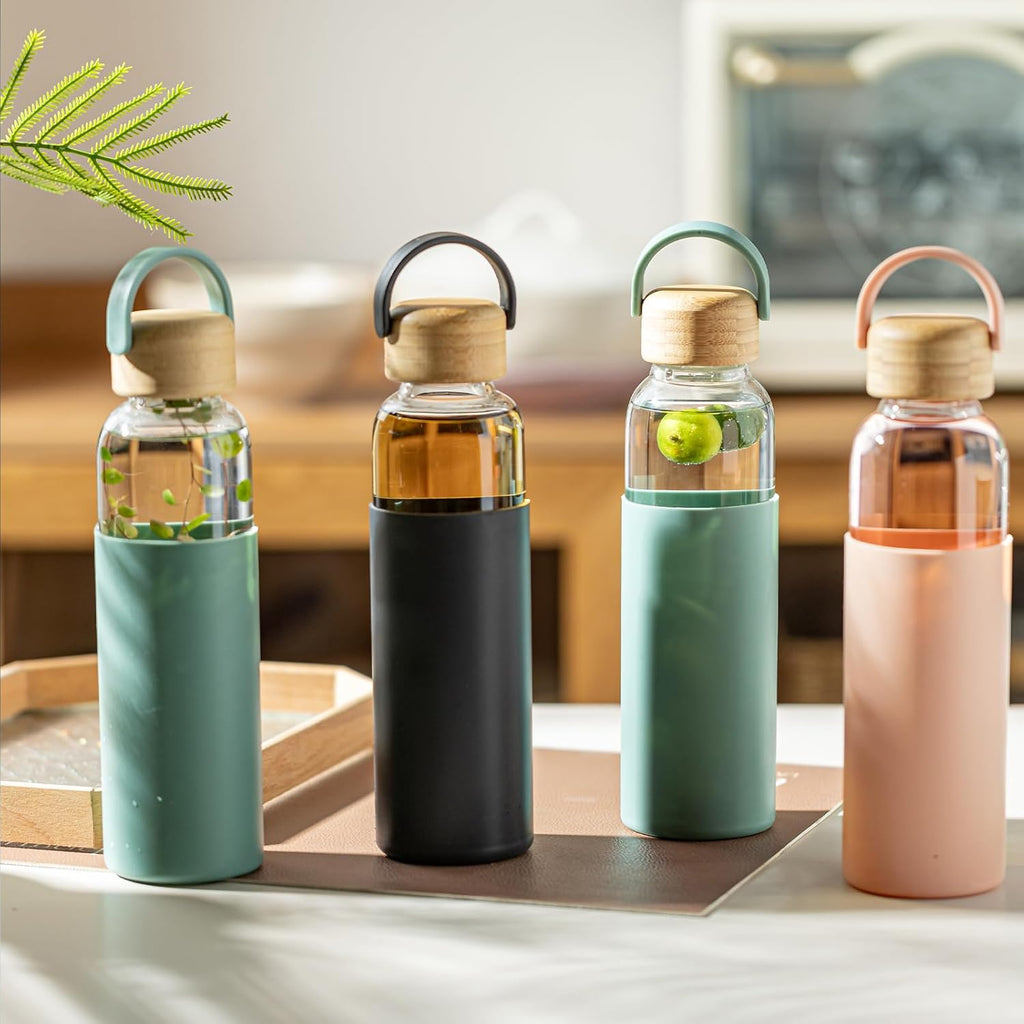 21oz Borosilicate Glass Water Bottles with Silicone Non-Slip Sleeve & Leak-Proof Lid-Reusable Drink Bottle for Office,Travel,Gym,Hiking-BPA Free,Ideal Gift for Home,Car &Fitness (Green)