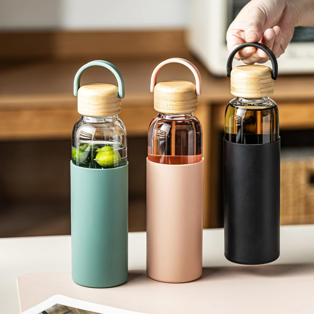 21oz Borosilicate Glass Water Bottles with Silicone Non-Slip Sleeve & Leak-Proof Lid-Reusable Drink Bottle for Office,Travel,Gym,Hiking-BPA Free,Ideal Gift for Home,Car &Fitness (Green)
